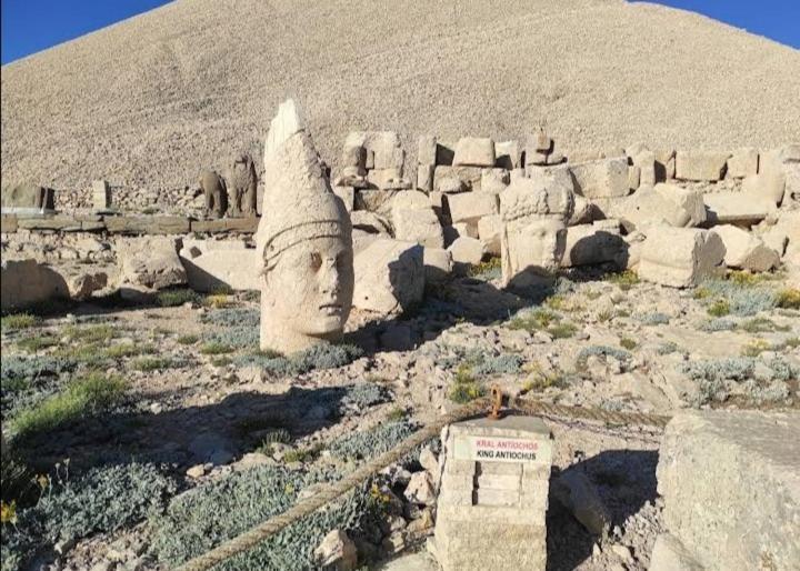 Motel Nemrut Dagi Isik Pansi̇On Karadut  Zewnętrze zdjęcie