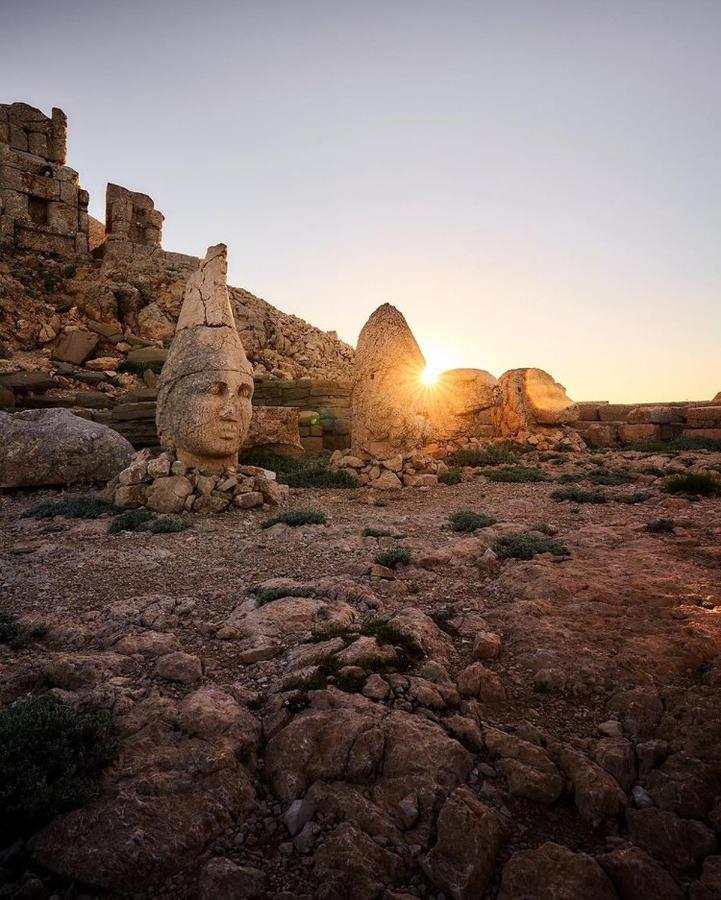 Motel Nemrut Dagi Isik Pansi̇On Karadut  Zewnętrze zdjęcie