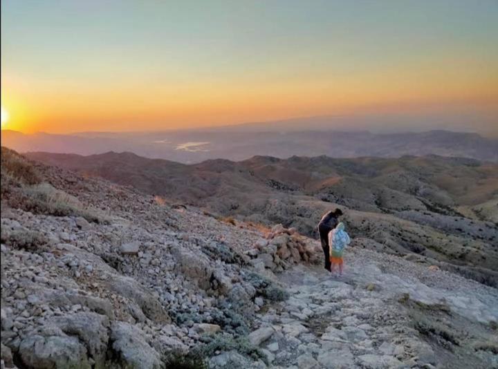 Motel Nemrut Dagi Isik Pansi̇On Karadut  Zewnętrze zdjęcie