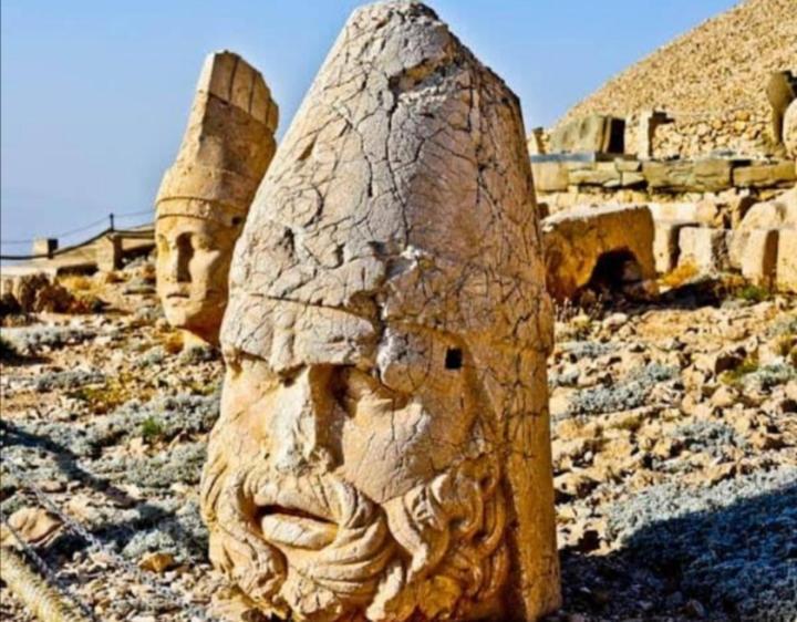 Motel Nemrut Dagi Isik Pansi̇On Karadut  Zewnętrze zdjęcie