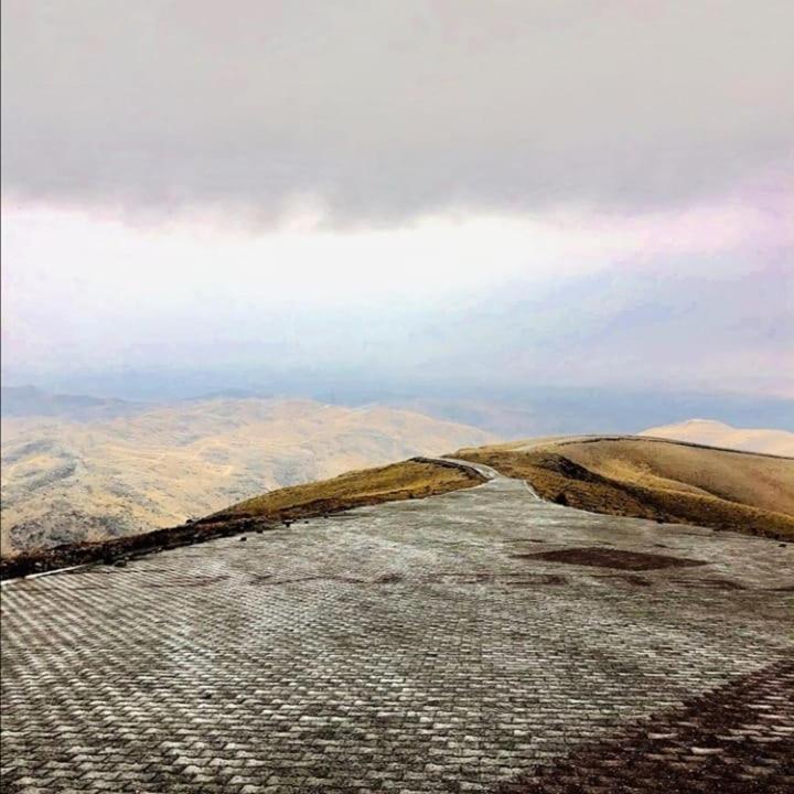 Motel Nemrut Dagi Isik Pansi̇On Karadut  Zewnętrze zdjęcie